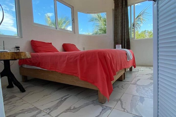 Room 2 of 29