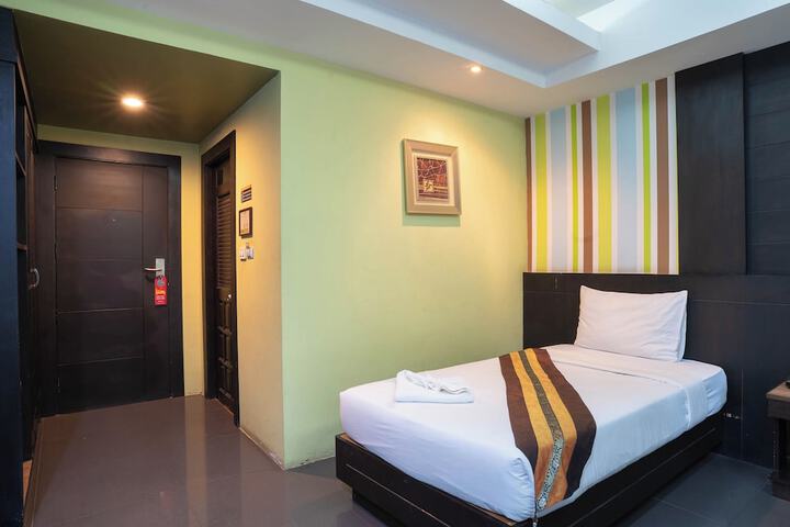 Room 29 of 48