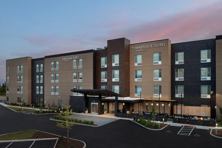 Hotel 33 of 34