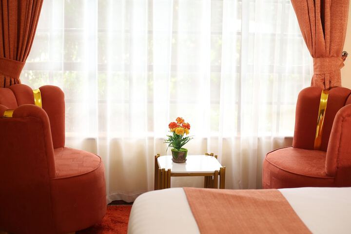 Room 26 of 86