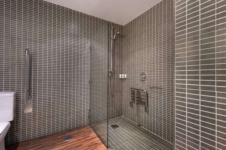 Room 28 of 51