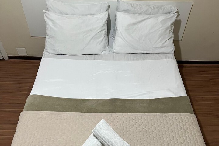 Room 44 of 68
