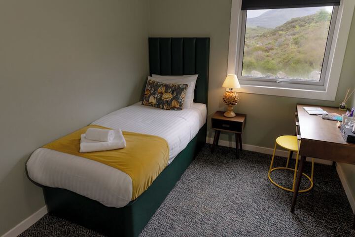 Room 25 of 117