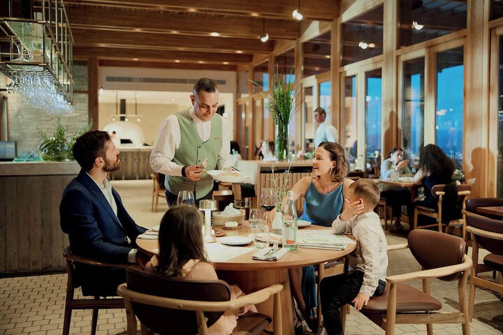 Dining 104 of 127