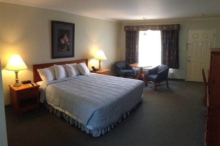 Room 8 of 64