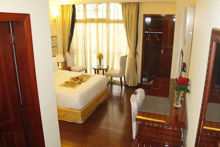 Room 20 of 33