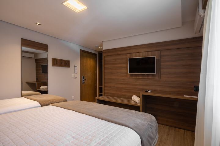 Room 20 of 100