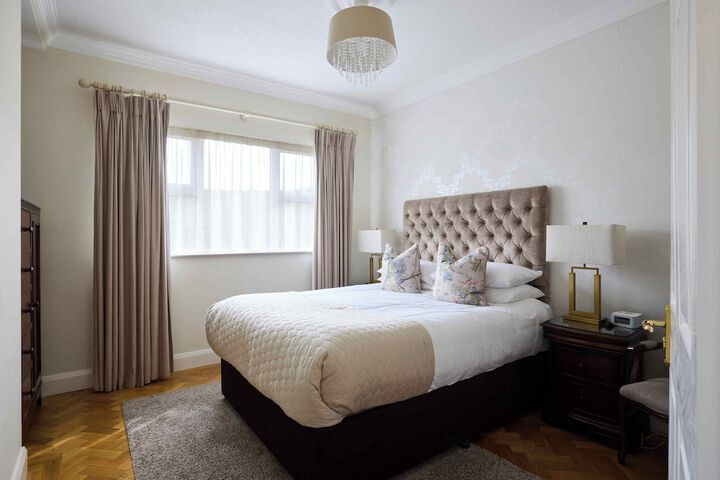 Room 28 of 116