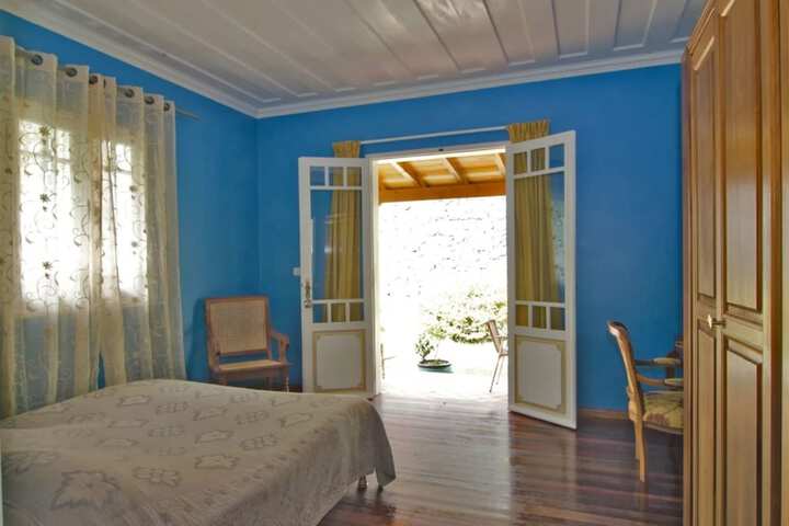 Room 8 of 23