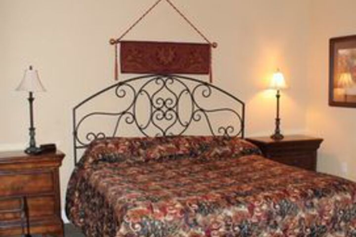 Room 8 of 20