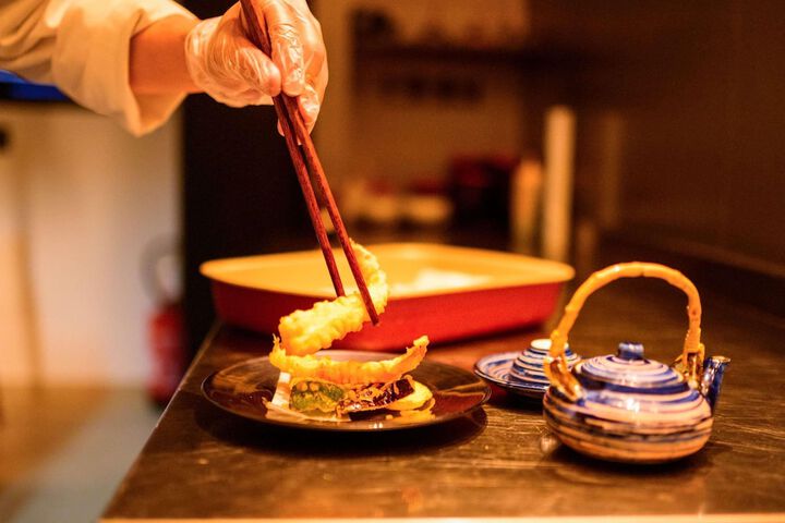 Dining 77 of 150