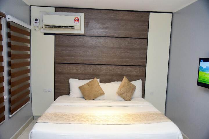 Room 49 of 78