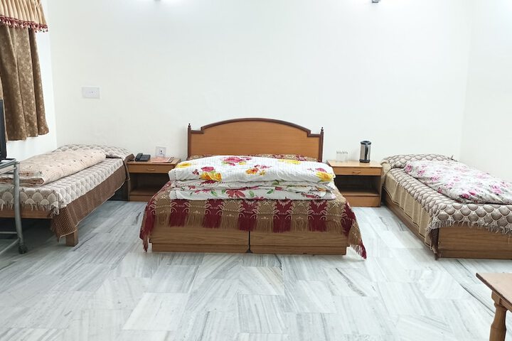 Room 13 of 46