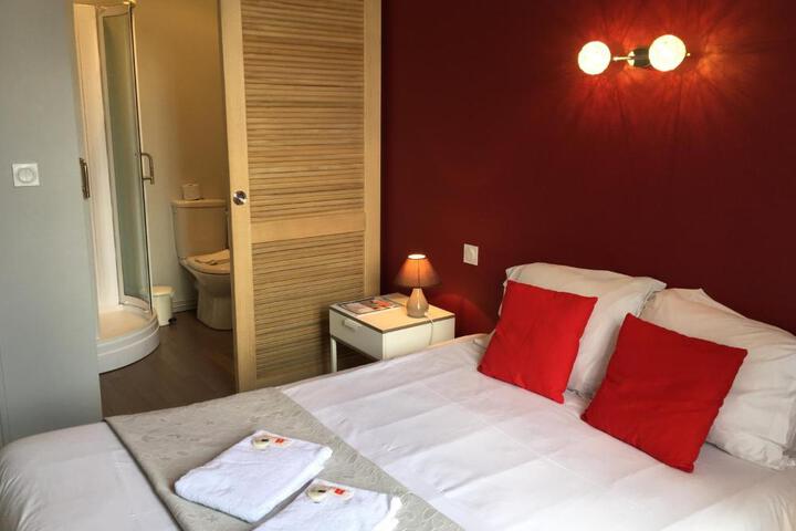 Cafe Hotel du Theatre