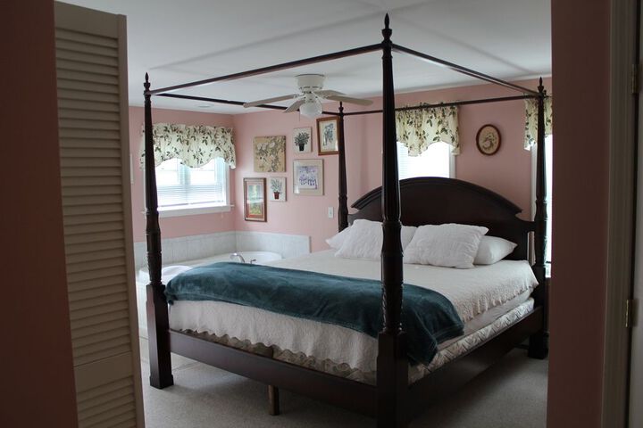Room 10 of 40