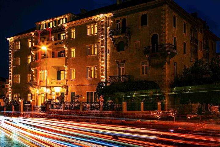 Hotel 77 of 81