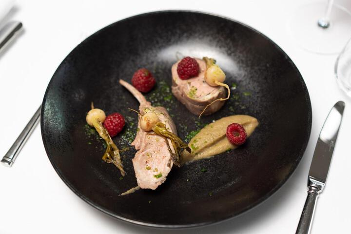Dining 53 of 75