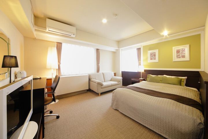 Room 15 of 60