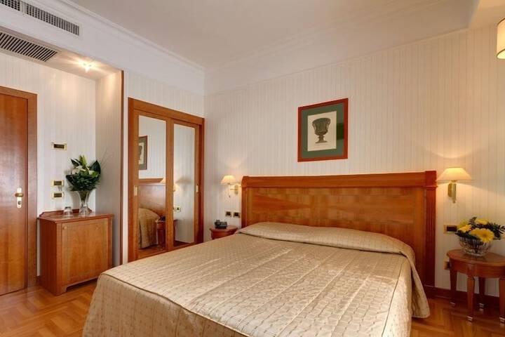 Room 19 of 41