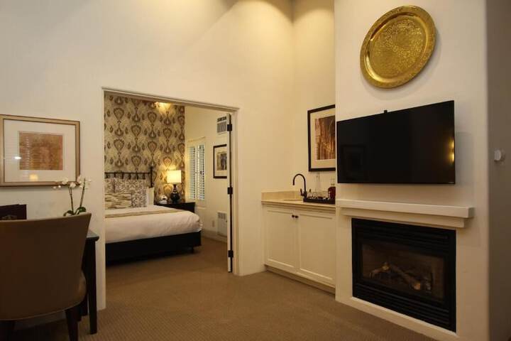 Room 4 of 31