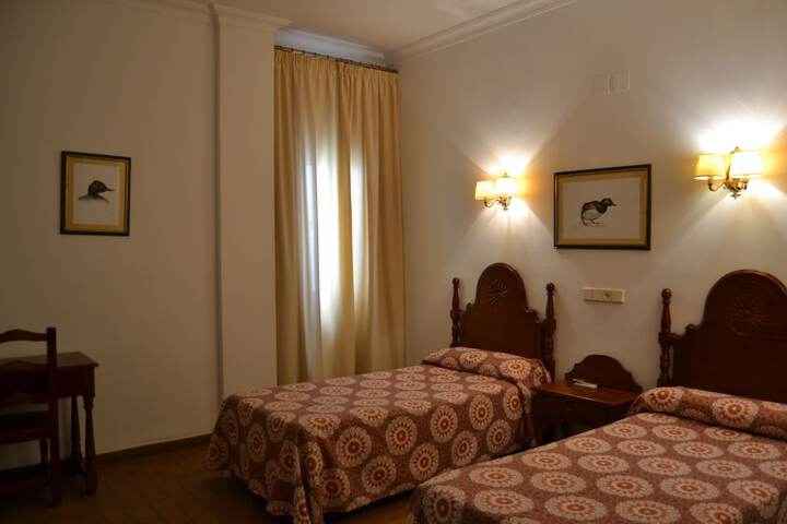 Room 8 of 43