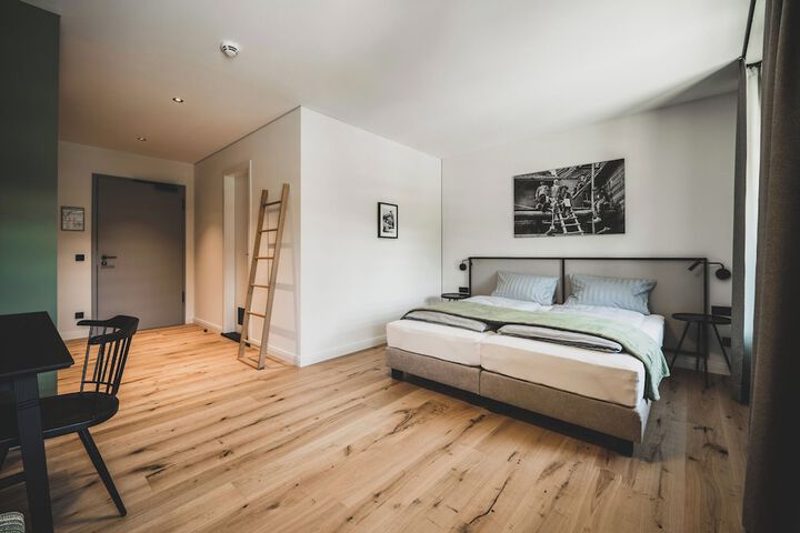 Room 29 of 53