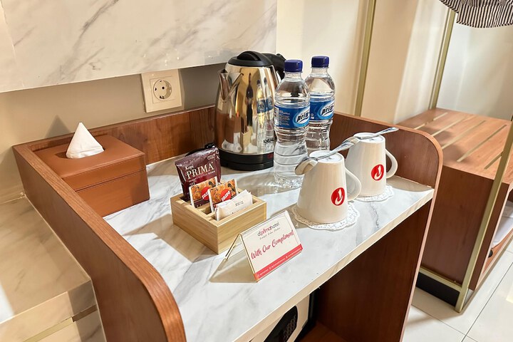 Breakfast/Coffee Service 22 of 36