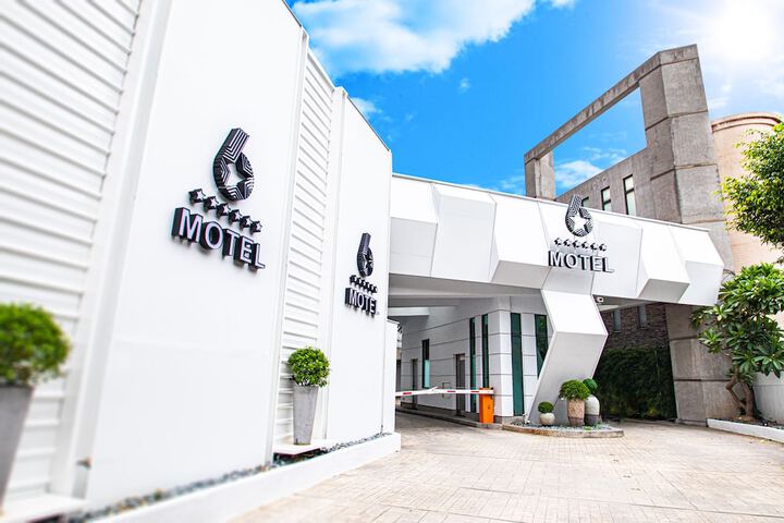 Broadway Motel
