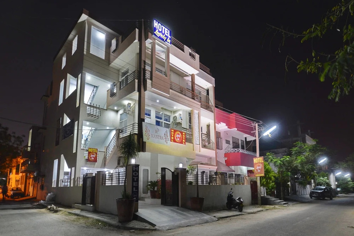 Hero Image 1 of 13