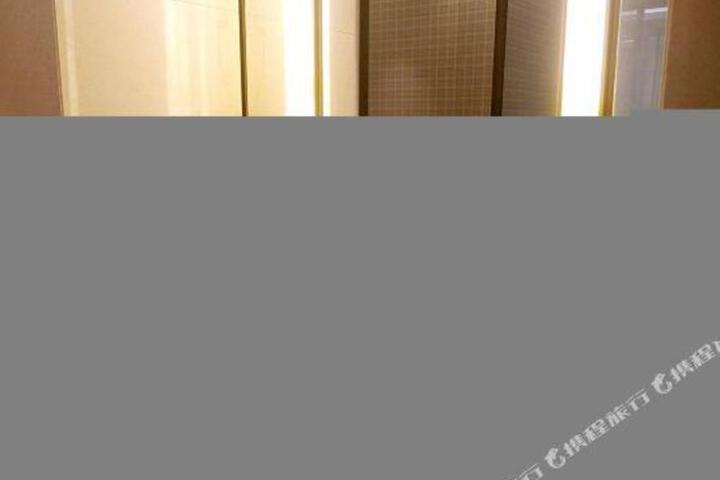 Huangcheng Hotel