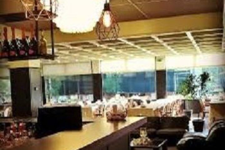 Hotel Bar