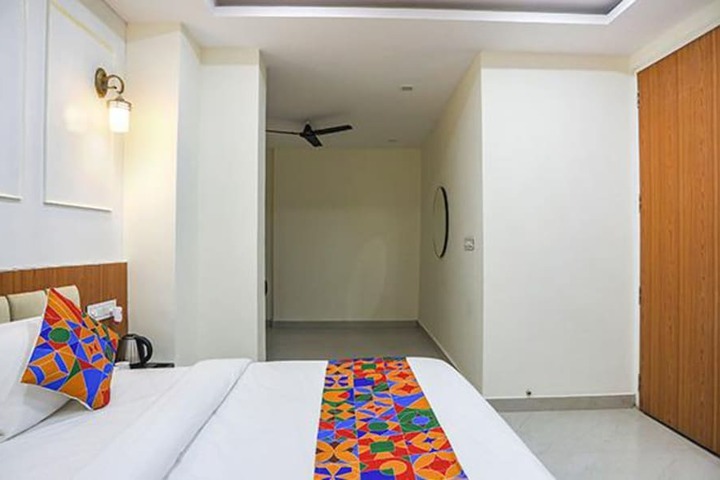 Room 18 of 26