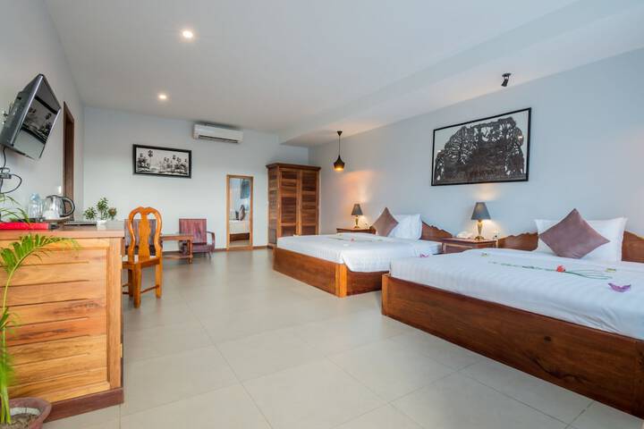 Room 10 of 151