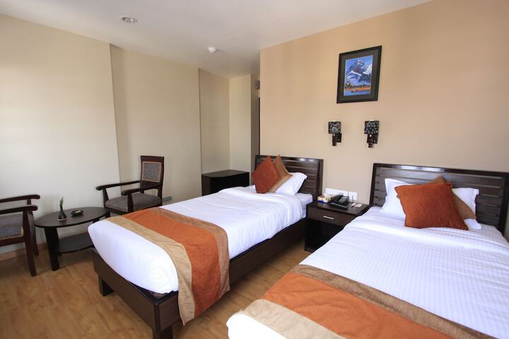 Room 6 of 38