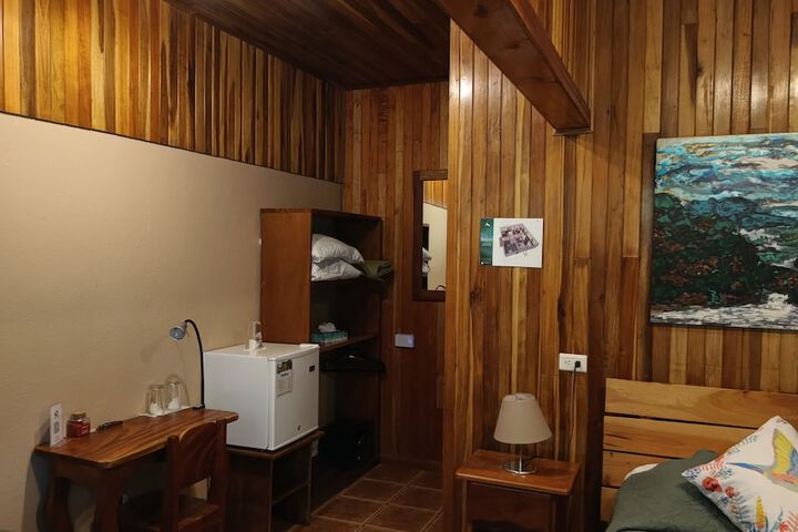 Room 47 of 334