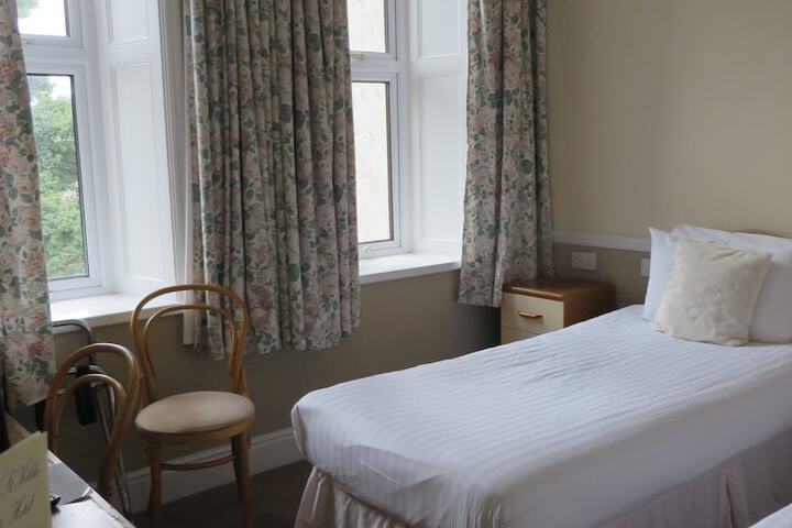 Room 8 of 74