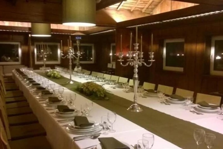 Ballroom/Hall 14 of 33