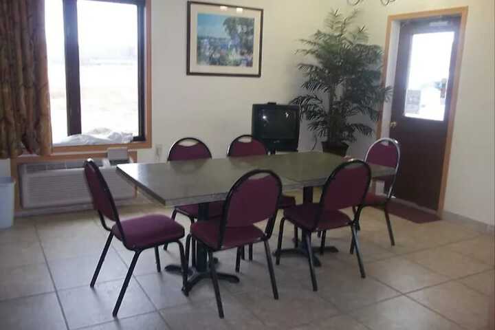 Business Center 45 of 48