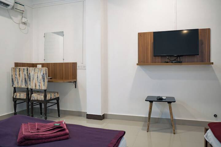 Room 12 of 86