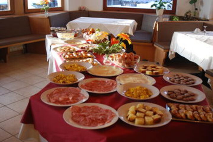 Dining 2 of 30