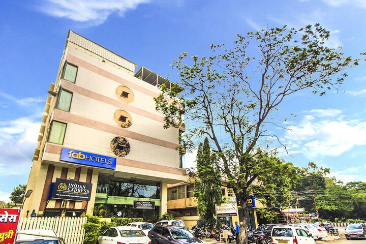 FabHotel Amrit Residency