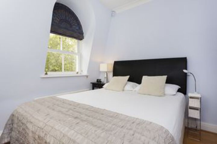 Room 6 of 20