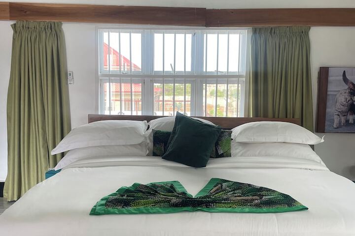 Room 54 of 165