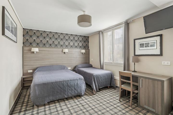 Room 16 of 31