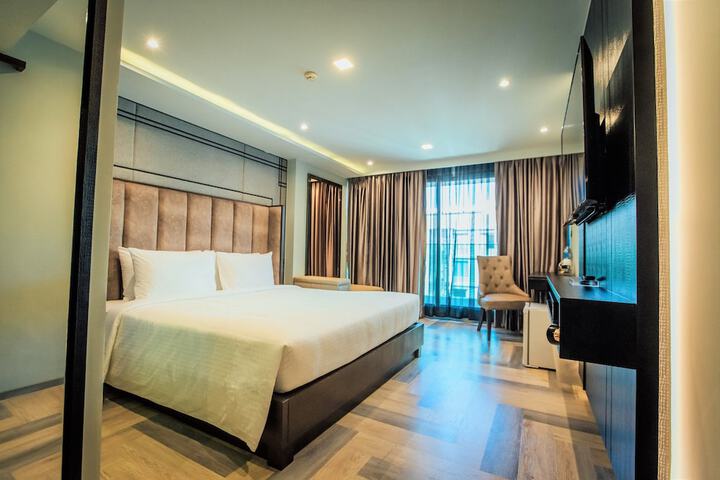 Room 15 of 82