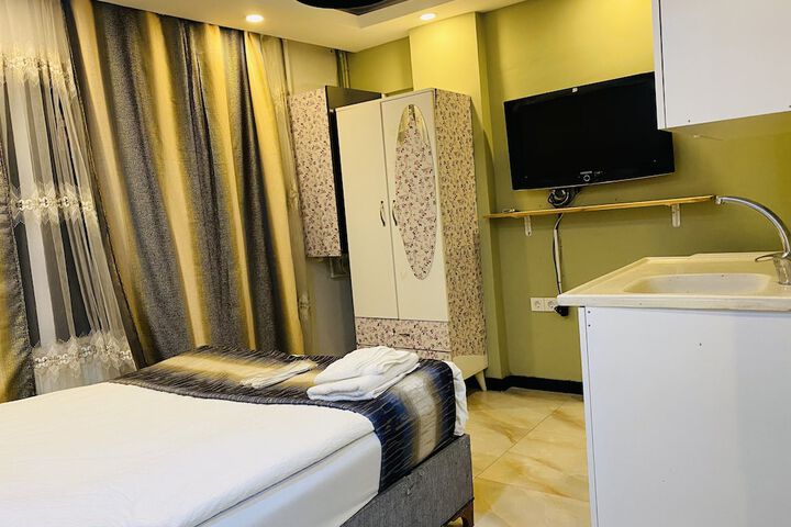 Room 20 of 32
