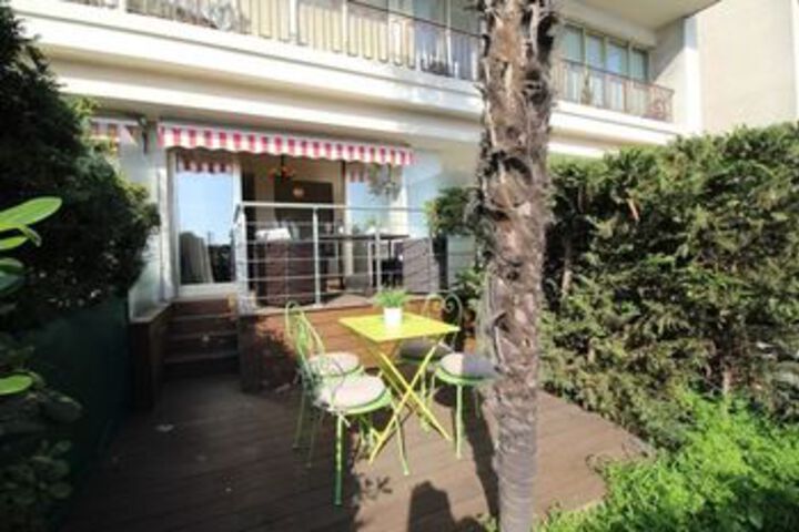 Terrace/Patio 10 of 12