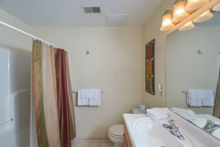 Room 8 of 37