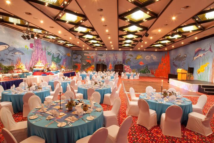 Ballroom/Hall 58 of 65