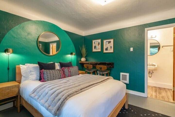 Room 16 of 71
